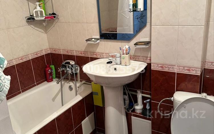 3-комнатная квартира · 57 м² · 5/5 этаж, 16-й микрорайон, 16-й микрорайон 21 — Базар КОКТЕМ за 21 млн ₸ в Шымкенте, Аль-Фарабийский р-н — фото 8