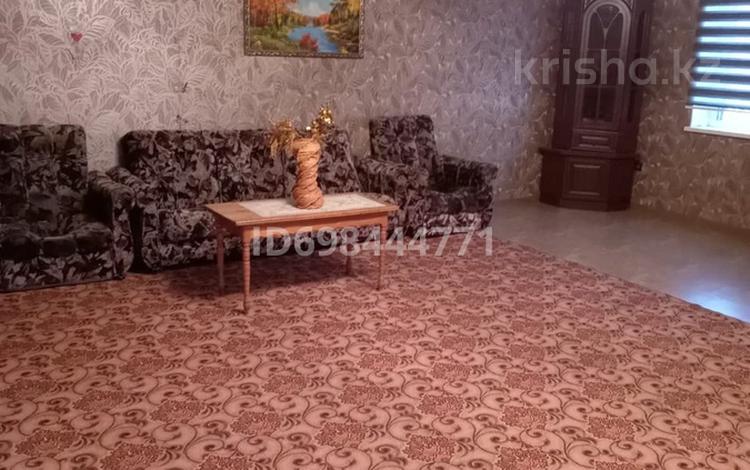 Отдельный дом · 7 комнат · 350 м² · 8 сот., мкр Нижний Отырар, Адырбекова за 600 000 ₸ в Шымкенте, Туран р-н — фото 11