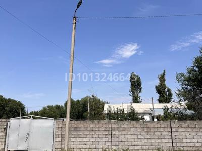 Жеке үй · 4 бөлме · 130 м² · 5 жүзд., Аулие-Ата ш/а, Залини 2а — Банникова 2а, бағасы: 10 млн ₸ в Таразе, мкр Аулие-Ата