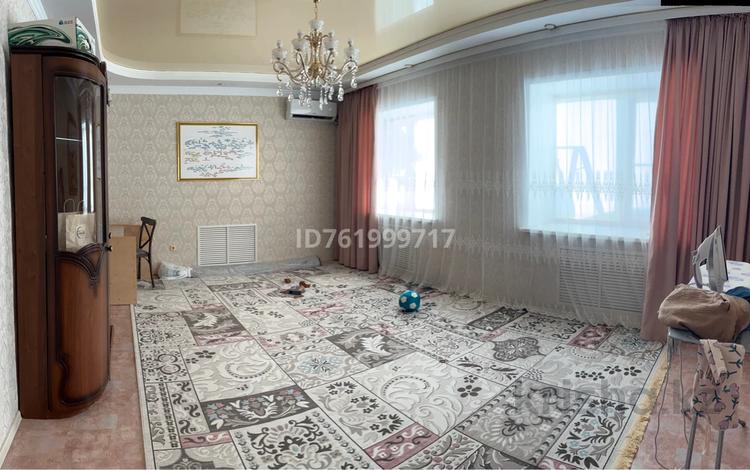 Отдельный дом · 4 комнаты · 102 м² · 3.8 сот., Аманкелды Иманова 156 за 24 млн 〒 в Актобе, мкр Москва — фото 12