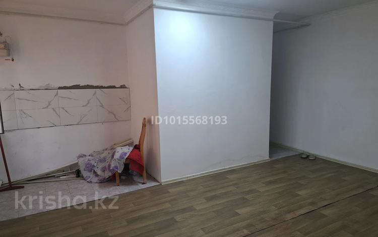 1-комнатная квартира · 31 м² · 1/4 этаж, Абая 1 — В центре города за 6 млн ₸ в Кентау — фото 2