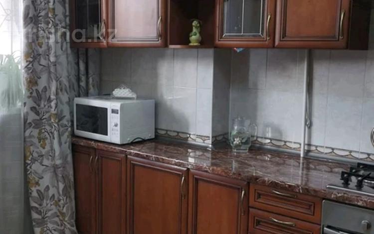 2-комнатная квартира · 70 м² · 1/5 этаж, Мкр Мамыр 7 19 — Шаляпина Момышулы за 280 000 ₸ в Алматы, Ауэзовский р-н — фото 2
