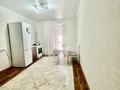 1-комнатная квартира · 54 м² · 5/5 этаж, мкр Кадыра Мырза-Али, Абулхайрхана за 13 000 ₸ в Уральске — фото 4