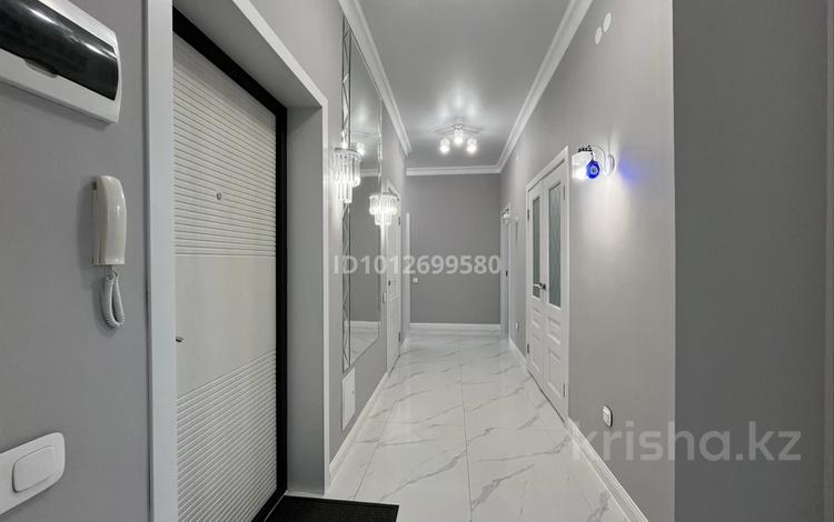 3-бөлмелі пәтер · 85 м² · 6/17 қабат, А. Байтурсынова 32/2, бағасы: 71 млн ₸ в Астане, Алматы р-н — фото 2