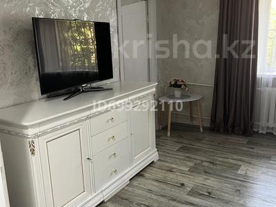 Продажа квартир в Карагандинской обл.: 3-комнатная квартира · 67 м² · 1/2 этаж, Байсеитовой 19/1 — Республики-строителей за 20 млн 〒 3-комнатная квартира · 67 м² · 1/2 этаж, Байсеитовой 19/1 — Республики-строителей за 20 млн 〒 в Темиртау