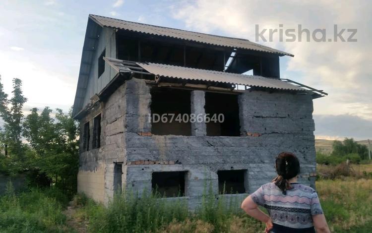 Отдельный дом • 4 комнаты • 120 м² • 12 сот., Мкр Красный камень 1а за 3 млн 〒 в Талдыкоргане — фото 3