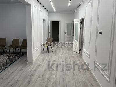 Отдельный дом · 5 комнат · 200 м² · 6 сот., 7я линия 363 — Мкр Гульдер за 500 000 ₸ в 