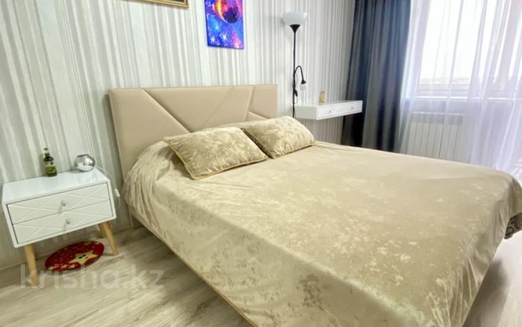 1-комнатная квартира · 50 м² · 8/9 этаж, Мкр.Береке 52 — Заводы Allur, Kia - Kostanay Plaza за 15 000 ₸ в Костанае — фото 2