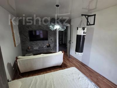 2-бөлмелі пәтер · 51.5 м² · 2/5 қабат, Кабанбай батыра 99, бағасы: 30 млн ₸ в Усть-Каменогорске