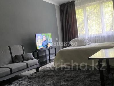 1-бөлмелі пәтер · 38 м² · 1/5 қабат, Клочкова 168 — Габдуллина, бағасы: 18 000 ₸ в Алматы, Бостандыкский р-н