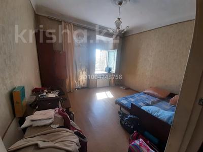 Продажа квартир в Жамбылской обл.: 2-комнатная квартира · 49 м² · 2/3 этаж, мкр Акбулым, Толе би 51 — Драм театра за 18 млн 〒 2-комнатная квартира · 49 м² · 2/3 этаж, мкр Акбулым, Толе би 51 — Драм театра за 18 млн 〒 в Таразе