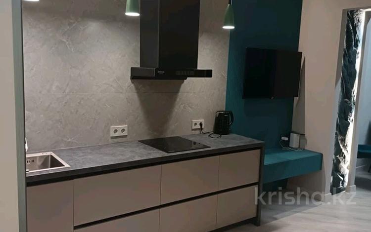 1-комнатная квартира · 45 м² · 2/5 этаж, Набережная за 250 000 ₸ в Петропавловске — фото 2