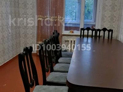 3-бөлмелі пәтер · 63 м² · 5/5 қабат, 11мкр 37 — Находится возле остановки, бағасы: 100 000 ₸ в Таразе