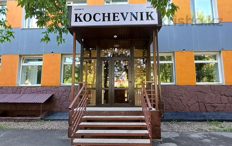 Свободное назначение, офисы, склады, общепит, салоны красоты · 2300 м² за 890 млн 〒 в Петропавловске — фото 20