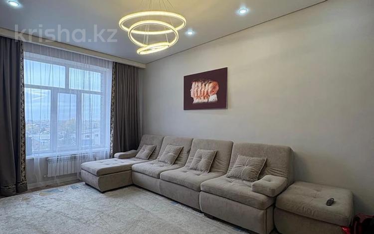 3-комнатная квартира · 90 м², Кенжина 1/1 блок А, Б за 53 млн 〒 в Караганде, Казыбек би р-н — фото 2