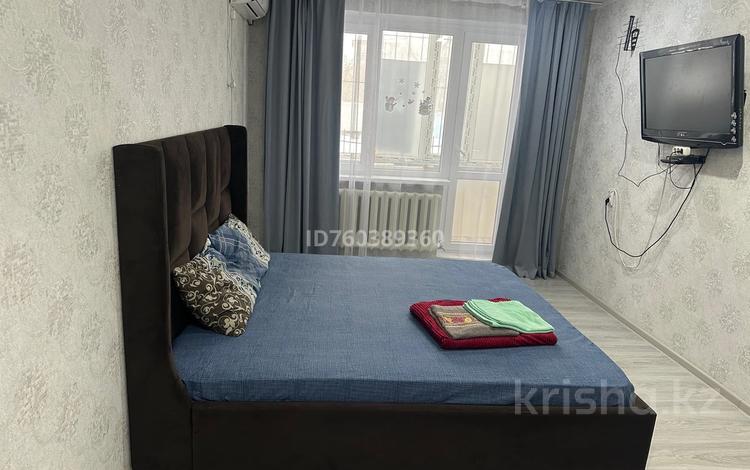 1-комнатная квартира · 35 м² · 1/5 этаж, Ихсанова 87/1 — Курмангазы за 13 000 ₸ в Уральске, мкр Школьник — фото 2