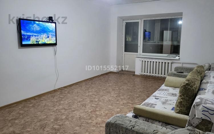 2-бөлмелі пәтер · 60 м² · 5/5 қабат, Амангельды 50/3, бағасы: 10 000 ₸ в Павлодаре — фото 2