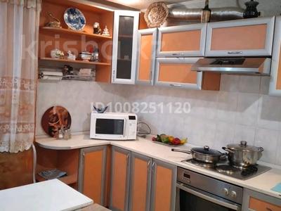 2-бөлмелі пәтер · 54 м² · 1/9 қабат, Славского 54 — Стрелка, бағасы: 170 000 ₸ в Усть-Каменогорске