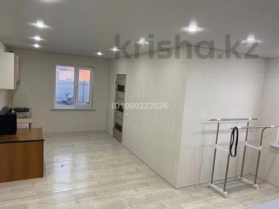 Отдельный дом · 1 комната · 60 м² · 10 сот., Мыржакып дулат за 7.8 млн 〒 в Аксае