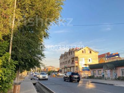 Отдельный дом · 4 комнаты · 691 м² · 7 сот., мкр 112 квартал, 112 квартал ш/а. 138А — На против бизнес центра Нур Аман ,рядом синойл заправка за 55 млн 〒 в Шымкенте, Туран р-н