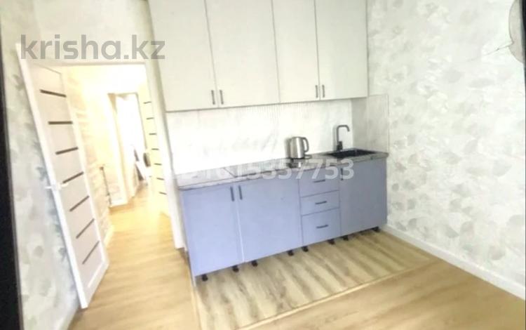 2-комнатная квартира · 70 м² · 3/9 этаж, Айтматова 23 — Молдагалиева за 300 000 ₸ в Астане, Нура р-н — фото 2