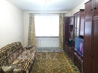 Продажа квартир в Карагандинской обл.: 1-комнатная квартира · 31 м² · 1/5 этаж, Майкудук, 16й микрорайон за 7.4 млн 〒 1-комнатная квартира · 31 м² · 1/5 этаж, Майкудук, 16й микрорайон за 7.4 млн 〒 в Караганде, Алихана Бокейханова р-н