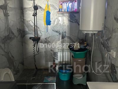 Отдельный дом · 4 комнаты · 130 м² · 10 сот., Ахмирово 799 — 28 микрорайон за 21 млн ₸ в Усть-Каменогорске