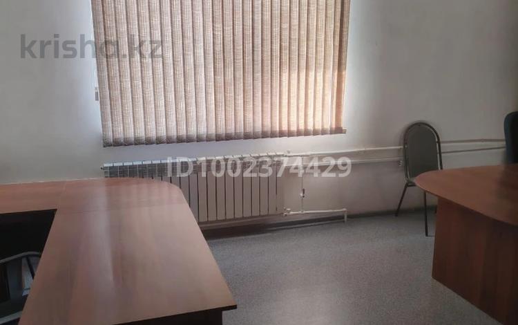 Офисы · 320 м² за ~ 1.1 млн 〒 в Караганде, Казыбек би р-н — фото 2