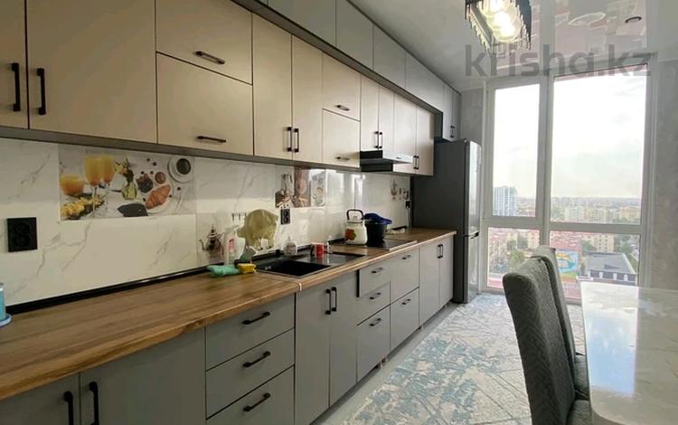 3-комнатная квартира · 90 м² · 11/12 этаж, мкр Нурсат, Аргынбекова 29/4 к2 — Шаяхметов за 300 000 ₸ в Шымкенте, Каратауский р-н — фото 2