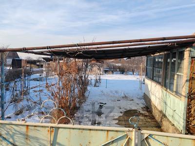 Дача · 1 комната · 40 м² · 6 сот., Первая линия за 10 млн 〒 в Есик