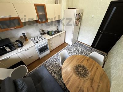 1-комнатная квартира · 34 м² · 4/5 этаж, мкр Аксай-3 28 — Момышулы за 26.5 млн ₸ в Алматы, Ауэзовский р-н