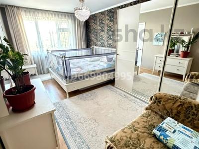 4-бөлмелі пәтер · 92 м² · 3/5 қабат, 11-шағынаудан 118 — ул. Елшибек батыра угол ул. Валиханова, бағасы: 38.5 млн ₸ в Шымкенте, Енбекшинский р-н