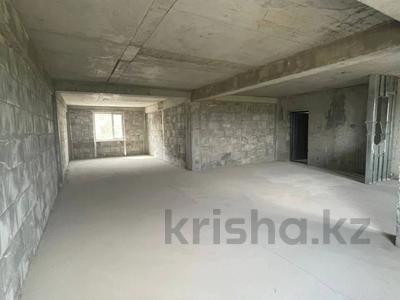 3-комнатная квартира · 108.7 м² · 2/8 этаж, Микрорайон Алтын Ауыл 17 за ~ 32.7 млн 〒 в Каскелене