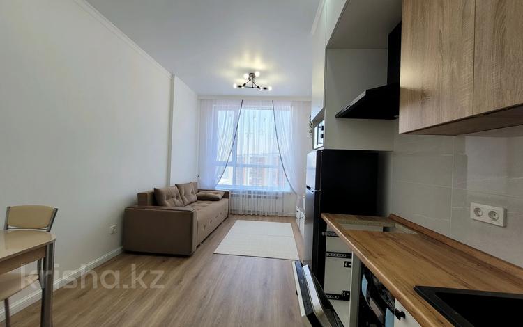 2-комнатная квартира, 36 м², 14/18 этаж помесячно, Нажимеденова 23