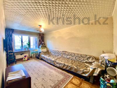 3-комнатная квартира · 60 м² · 3/5 этаж, мкр Аксай-3 16 за 34.5 млн 〒 в Алматы, Ауэзовский р-н