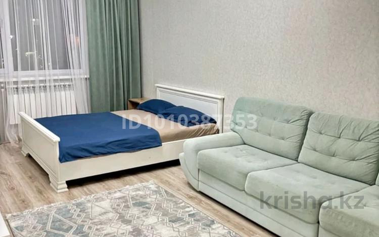 1-комнатная квартира · 45 м² · 7/9 этаж, Береке 57 — Костанай плаза за 13 000 ₸ — фото 2