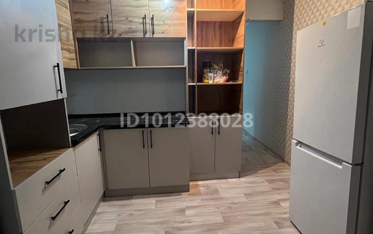 2-бөлмелі пәтер · 52 м² · 1/5 қабат, Кабанбай батыр 9б — Жд вокзал, бағасы: 170 000 ₸ в Шымкенте, Аль-Фарабийский р-н — фото 2