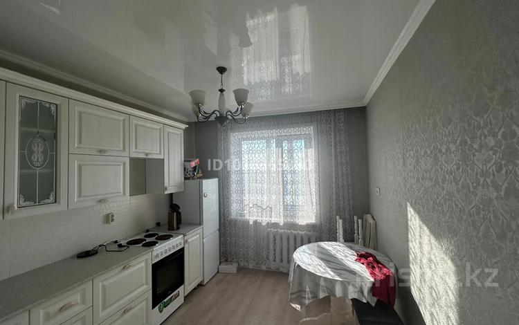 2-комнатная квартира · 20 м², Рыскулова 1б за 190 000 ₸ в Семее — фото 2