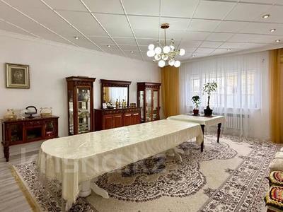 Отдельный дом · 5 комнат · 216.9 м² · 9 сот., Злиха шаданов 22 за 45 млн ₸ в Атырауской обл.