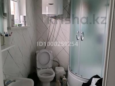 Отдельный дом · 2 комнаты · 64 м² · 10 сот., мкр Кунгей 100 за 18.5 млн 〒 в Караганде, Казыбек би р-н