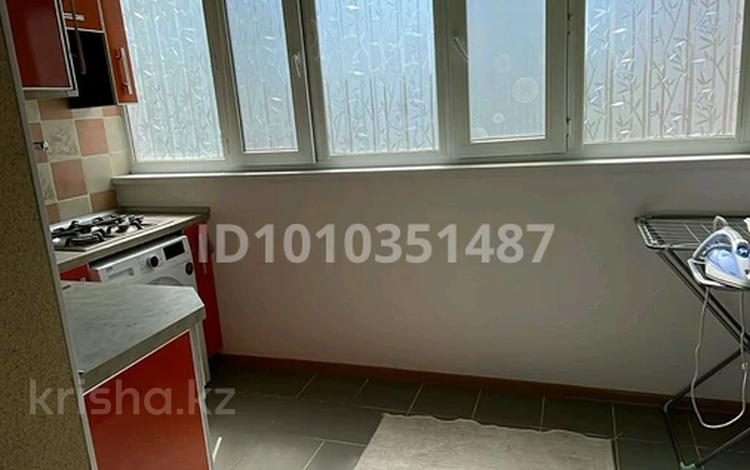 2-бөлмелі пәтер · 58 м² · 2/5 қабат, Мкр Астана 1 1 — Назарбаев дангылы, бағасы: 150 000 ₸ в  — фото 2