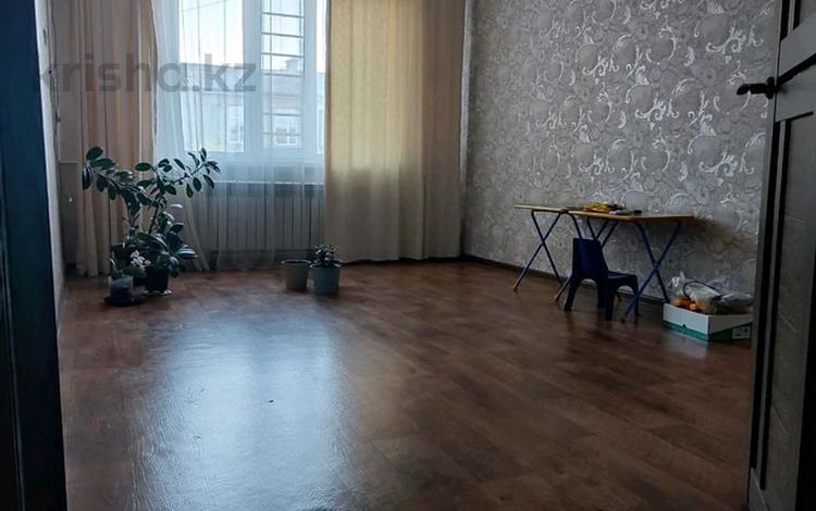 2-комнатная квартира, 54 м², 5/5 этаж, Достоевского за 14.5 млн 〒 в Таразе — фото 2