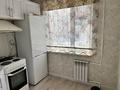 2-бөлмелі пәтер · 48 м² · 1/5 қабат, Аманжолова 15 — Дом три угольник, бағасы: 14 млн ₸ в Жезказгане — фото 4