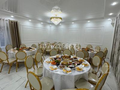 Дом · 5 комнат · 240 м², Бухар жырау — Район Квазара за 130 000 〒 в Павлодаре