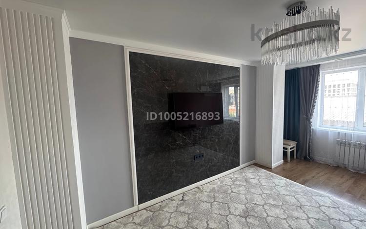 3-комнатная квартира · 90 м² · 3/9 этаж, мкр Новый Город, Таттимбета 10/14 за 48 млн ₸ в Караганде, Казыбек би р-н — фото 2
