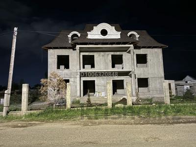 Офисы, магазины и бутики, салоны красоты, сельское хозяйство, медцентры и аптеки · 400 м² за 60 млн 〒 в Таразе
