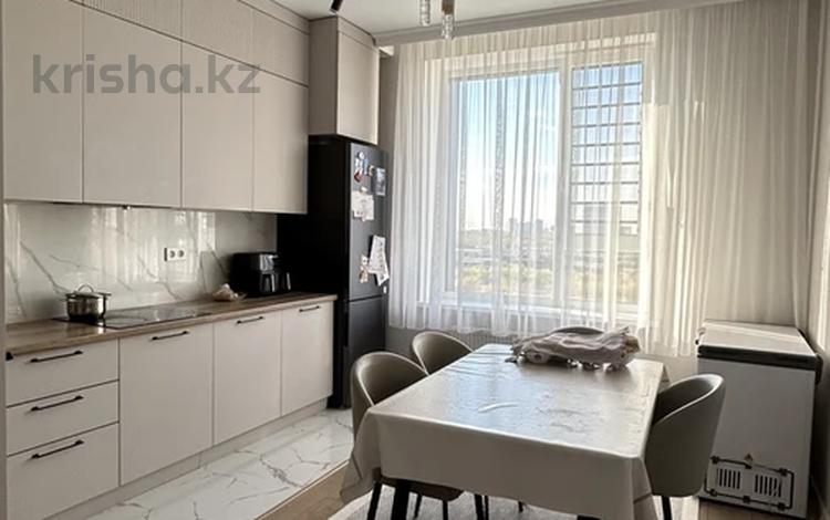 4-комнатная квартира · 135 м² · 6/9 этаж, Е-321 6/2 за 600 000 ₸ в Астане, Есильский р-н — фото 2