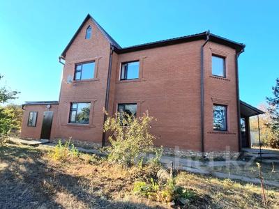 Отдельный дом · 5 комнат · 240.1 м² · 10 сот., Мичурина, Придорожная за 70 млн 〒 в Уральске