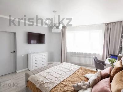 2-комнатная квартира · 56 м² · 4/9 этаж, мкр Аксай-2 25 за 32.5 млн 〒 в Алматы, Ауэзовский р-н