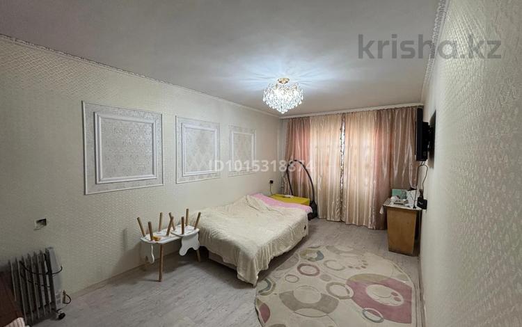 2-бөлмелі пәтер · 47 м² · 5/5 қабат, 22-шағынаудан 18 дом, бағасы: 15 млн ₸ в Караганде, Алихана Бокейханова р-н — фото 2
